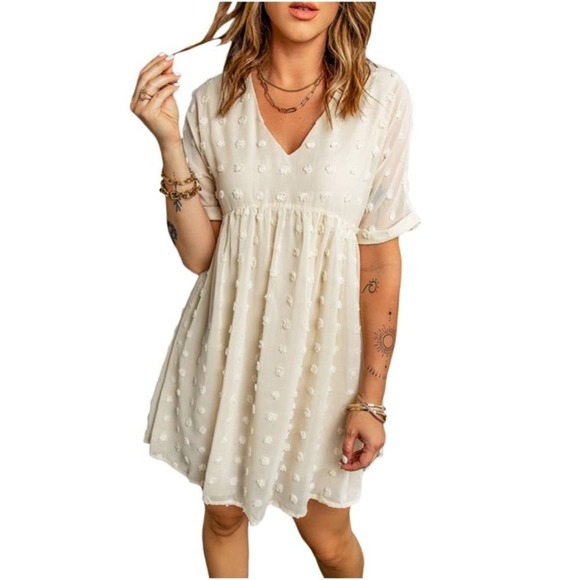 Dresses & Skirts - Women's Boho Cream V-Neck Pom Baby Doll Tunic Dress